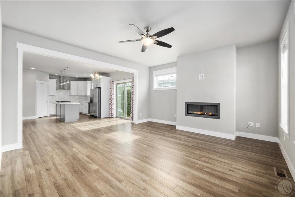 1809 Annas Garden Ln Property Photo 4
