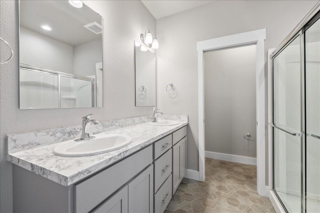 1809 Annas Garden Ln Property Photo 13