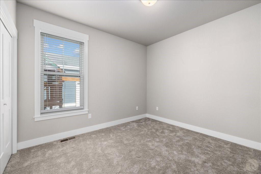 1809 Annas Garden Ln Property Photo 14