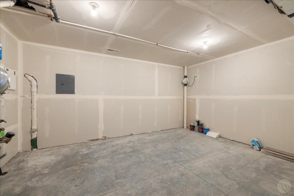 1809 Annas Garden Ln Property Photo 22