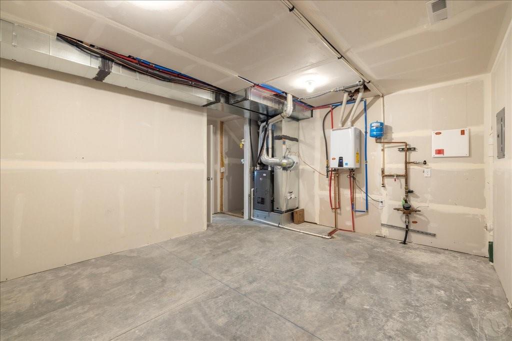 1809 Annas Garden Ln Property Photo 23