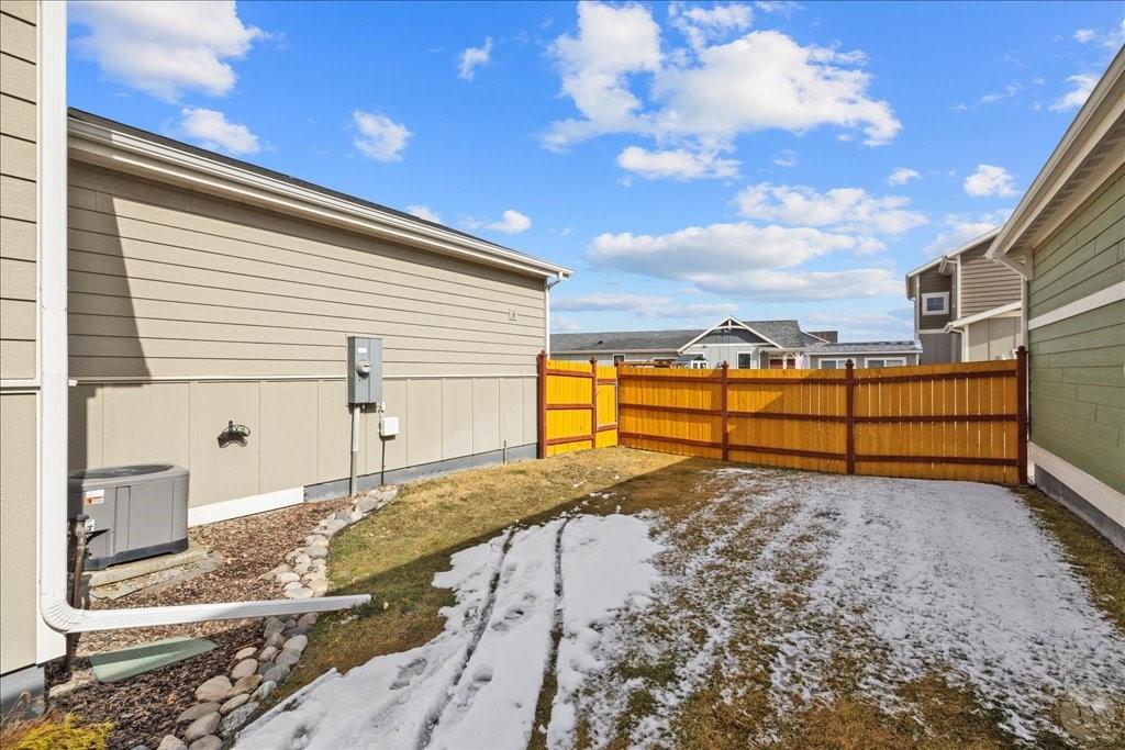 1809 Annas Garden Ln Property Photo 28