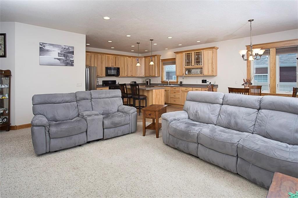 6730 Cove Creek Dr Property Photo 2