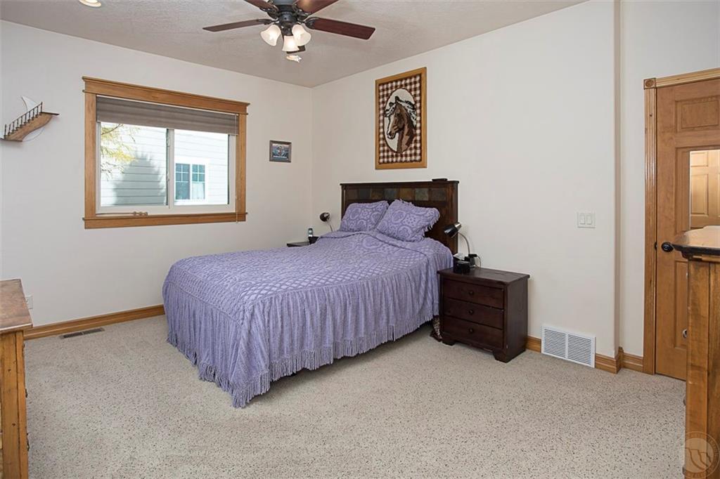 6730 Cove Creek Dr Property Photo 9