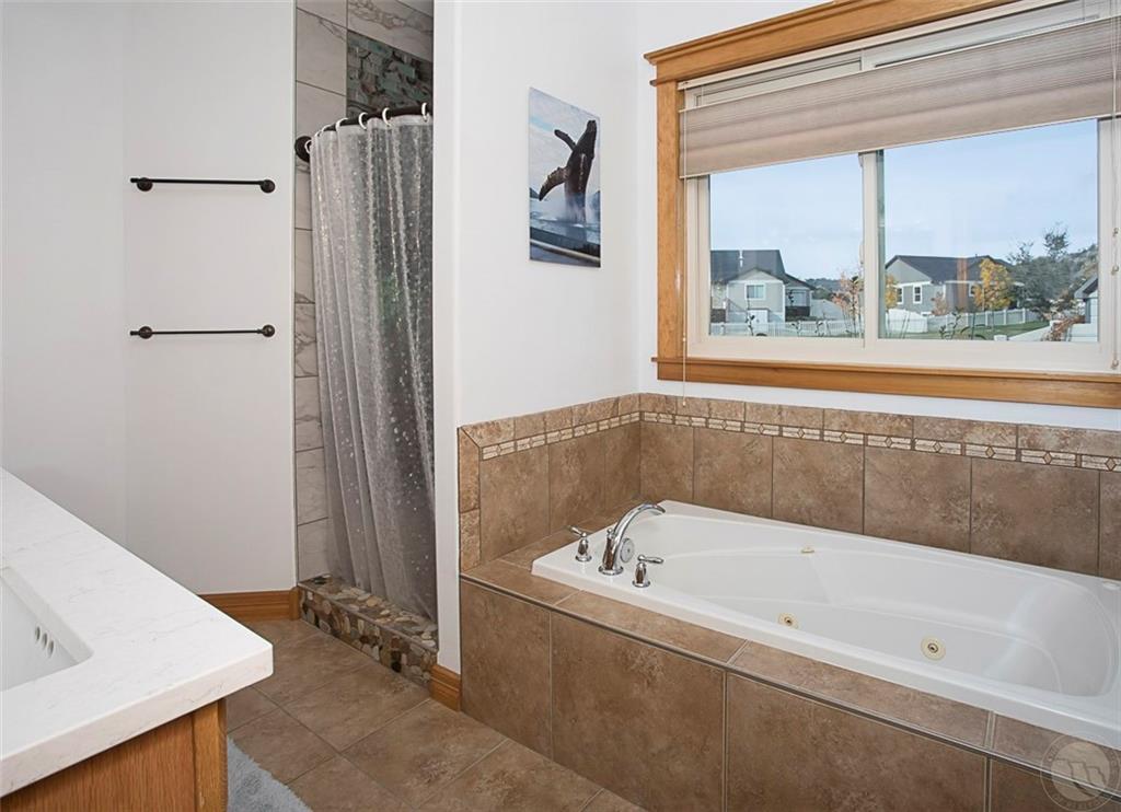 6730 Cove Creek Dr Property Photo 12