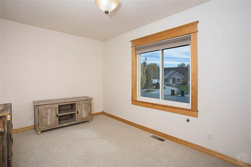 6730 Cove Creek Dr Property Photo 17