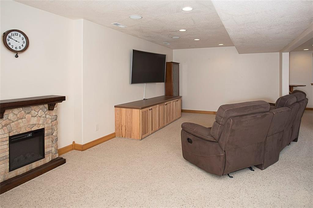 6730 Cove Creek Dr Property Photo 24
