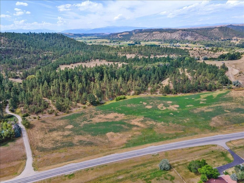 4552 Highway 78 Property Photo 2