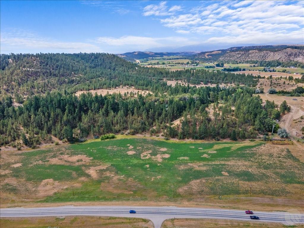 4552 Highway 78 Property Photo 3