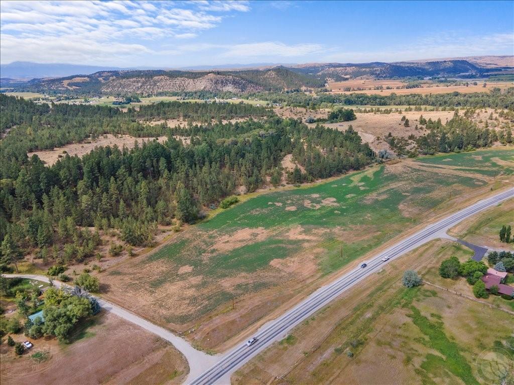 4552 Highway 78 Property Photo 4