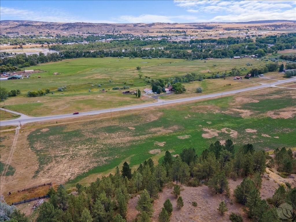 4552 Highway 78 Property Photo 9