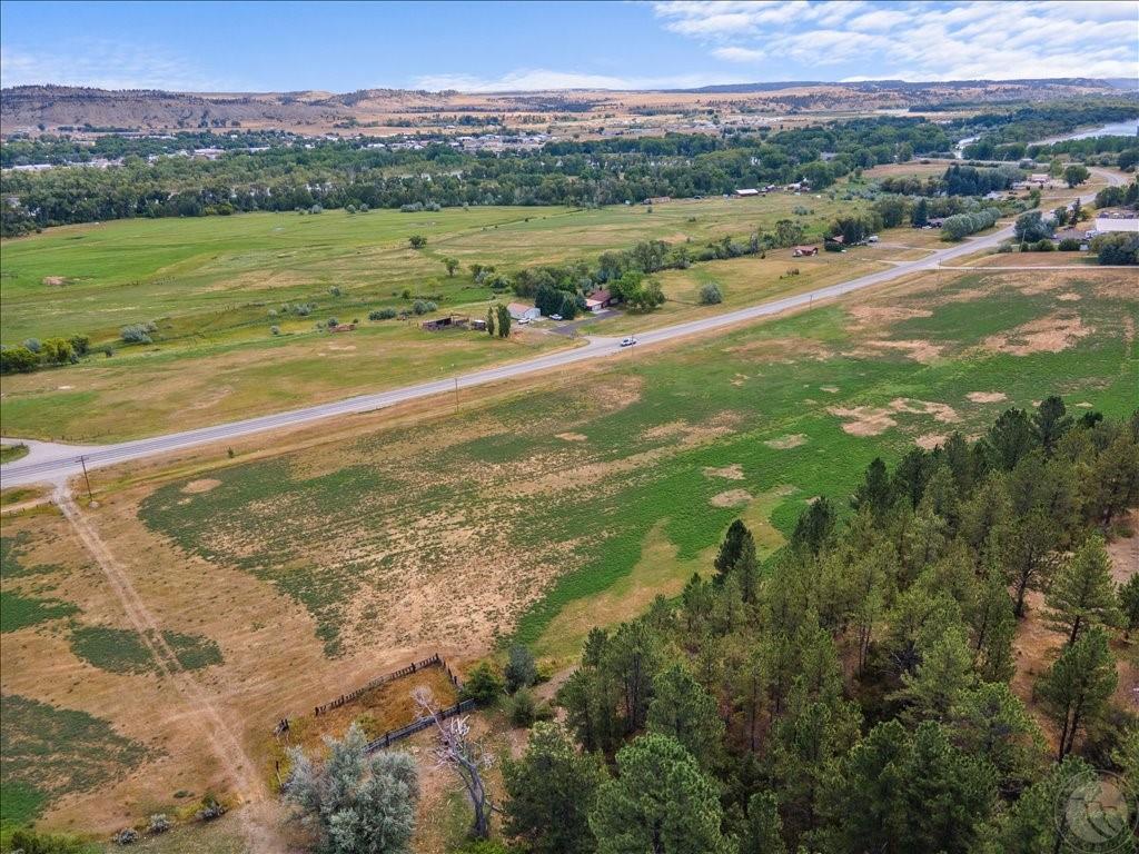 4552 Highway 78 Property Photo 10