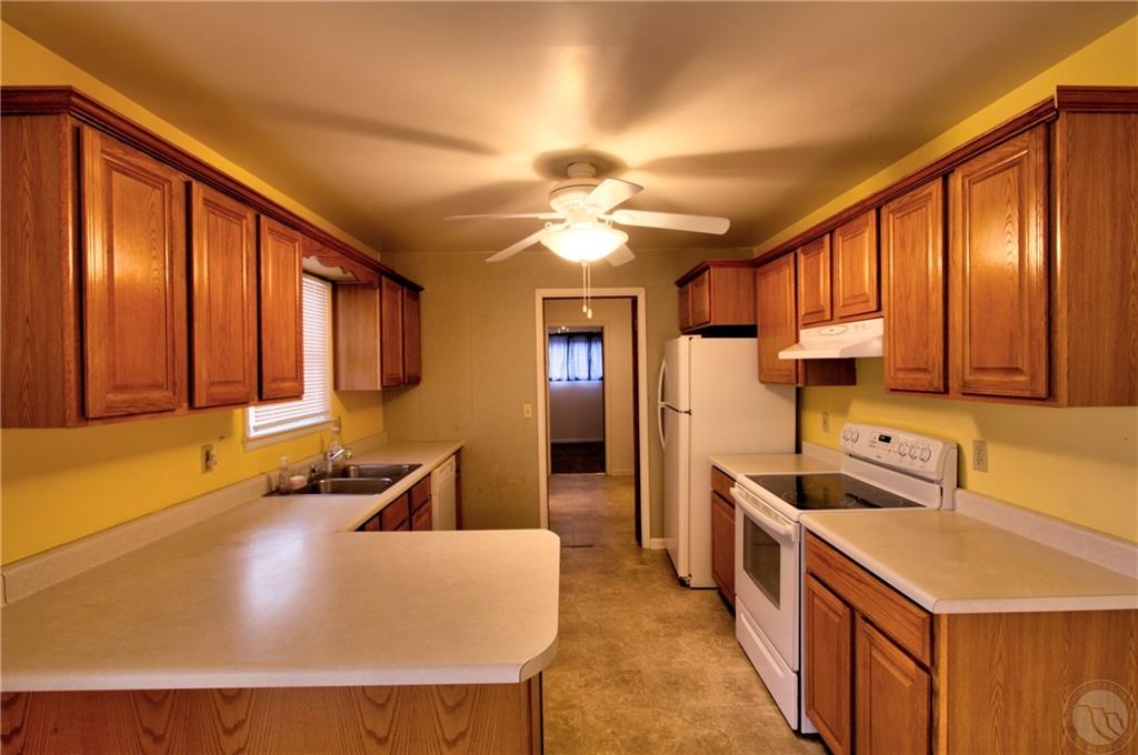 1534 Maurine Street Property Photo 5