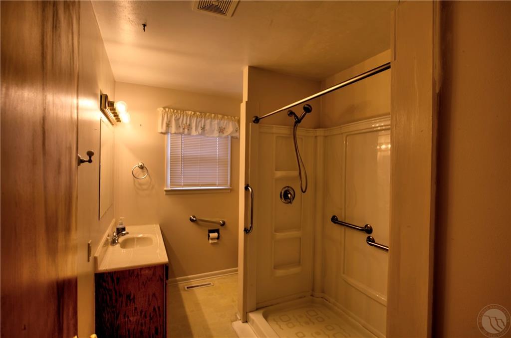1534 Maurine Street Property Photo 10