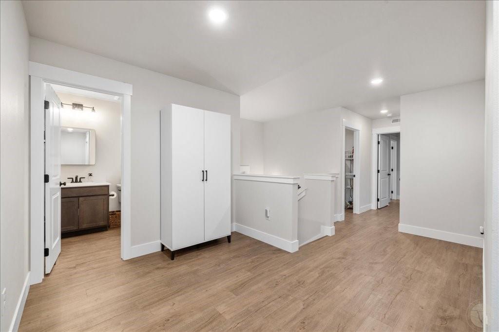 6115 Eva Marie Ln Property Photo 18