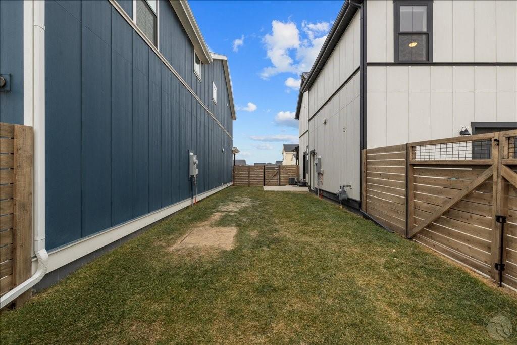 6115 Eva Marie Ln Property Photo 24