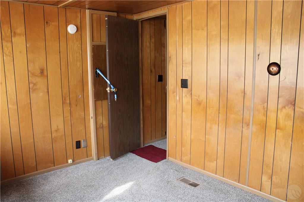 103 N 3rd Street Property Photo 12
