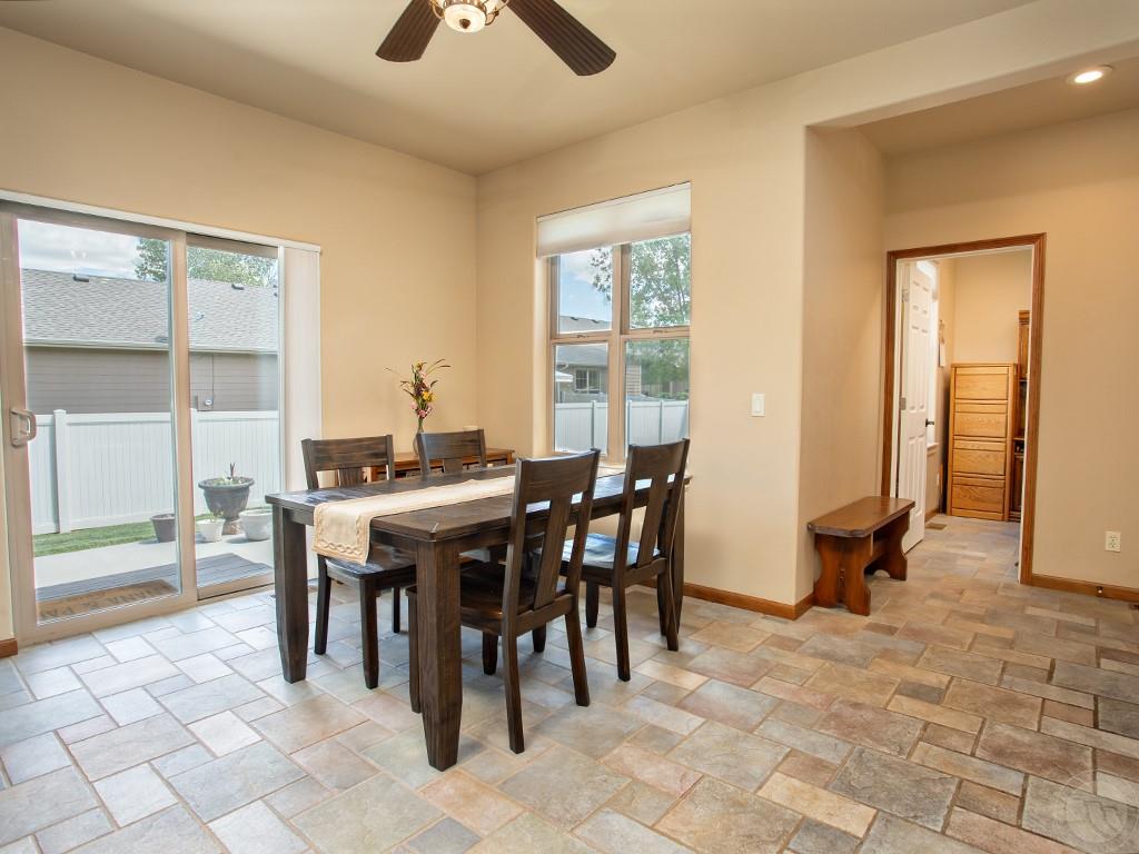 4231 Julaura Ln Property Photo 4