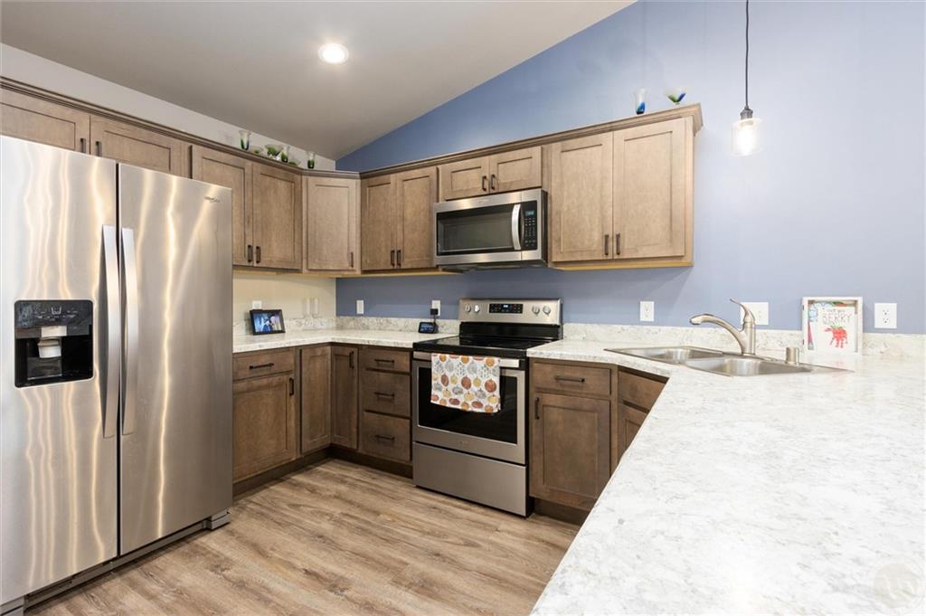 1415 Columbine Property Photo 4