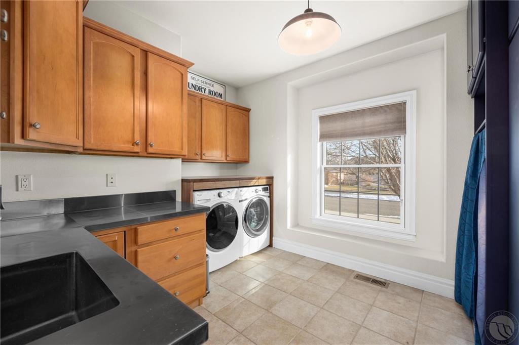 1605 Forest Park Drive Property Photo 12