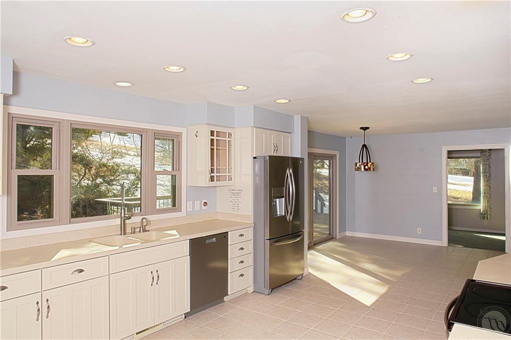 1010 Moon Valley Road Property Photo 6