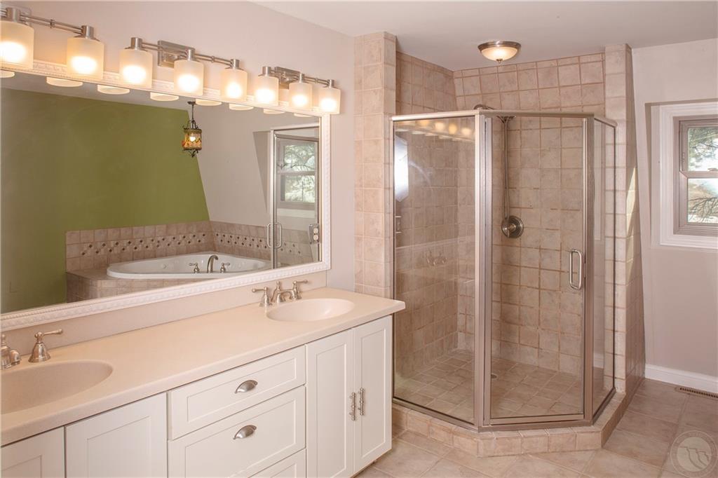 1010 Moon Valley Road Property Photo 7