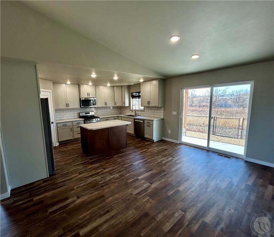 1026 Jenea Dr Property Photo 6