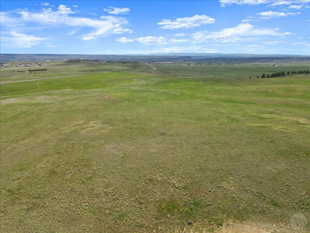 Undefined Property Photo 4