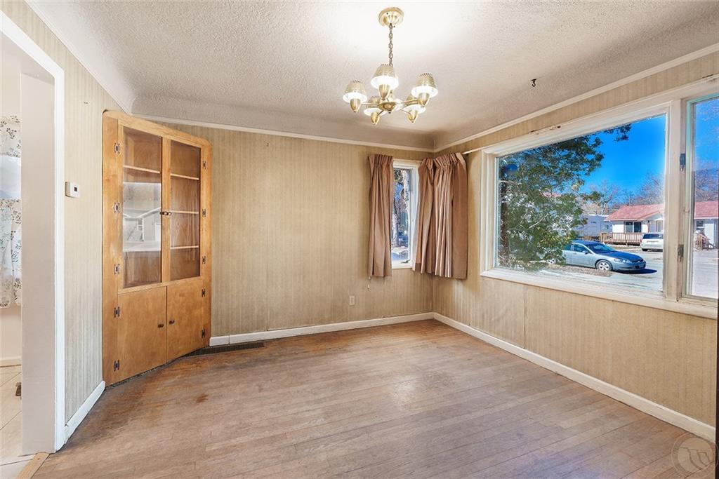 608 Lewis Avenue Property Photo 4