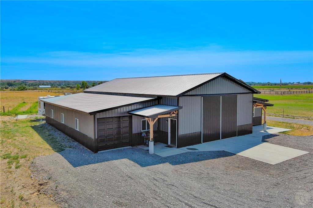 2140 Center Road Property Photo