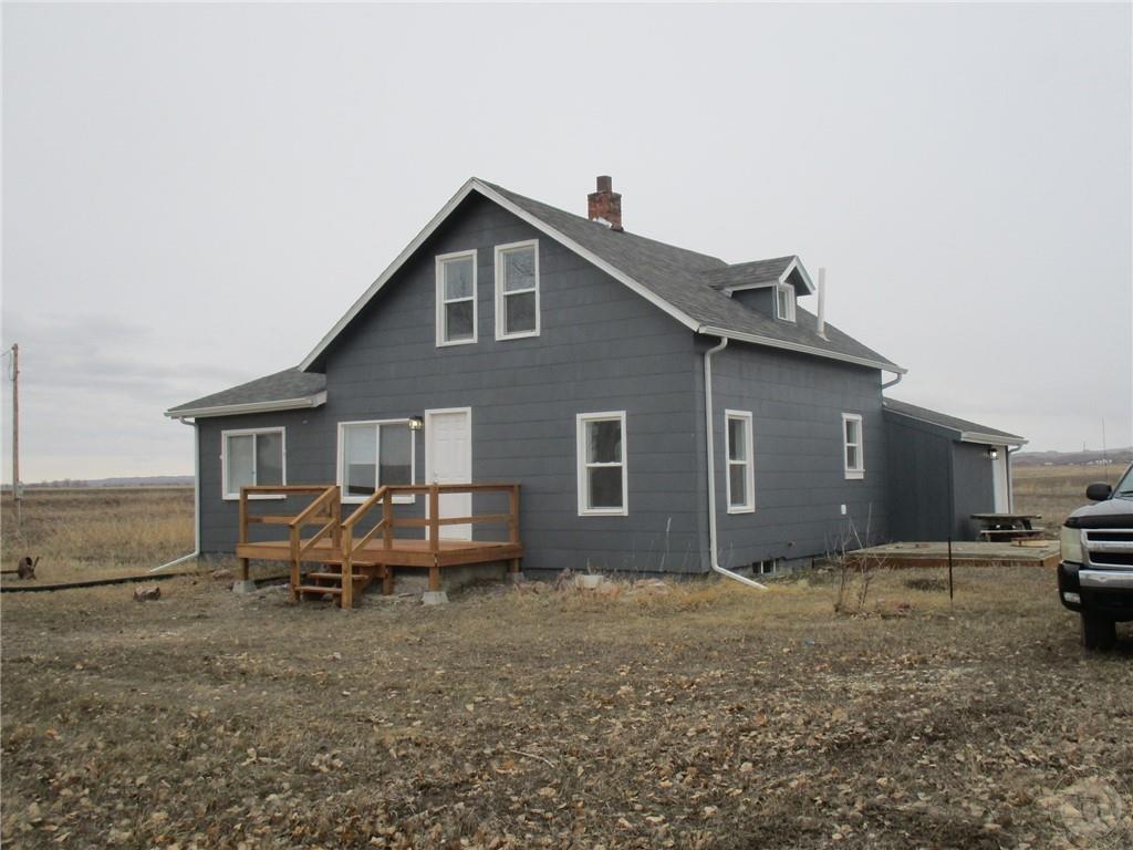 2295 Uffleman Loop Property Photo 1