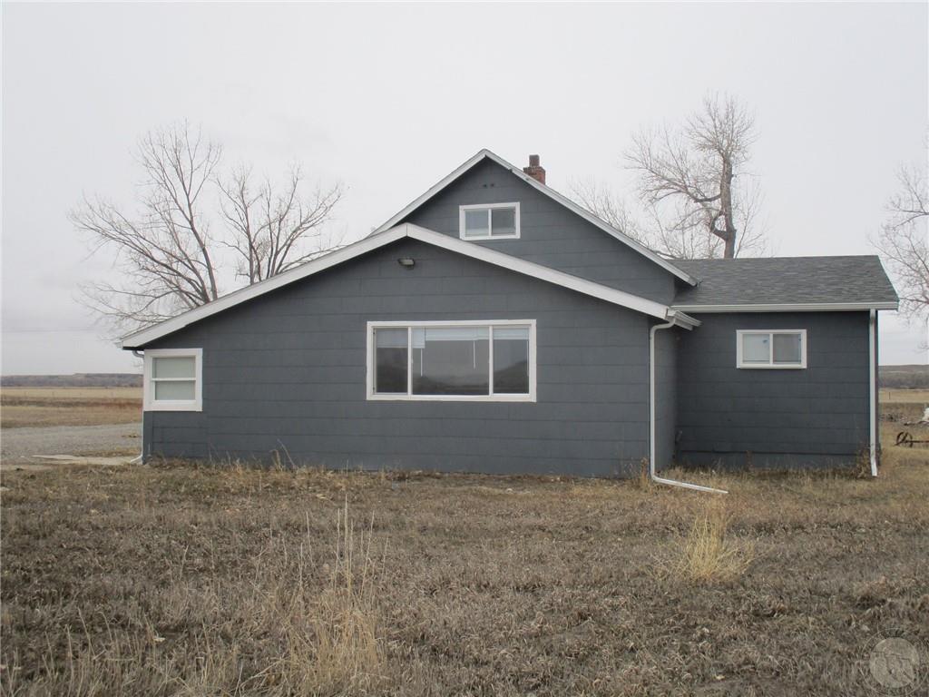 2295 Uffleman Loop Property Photo 5