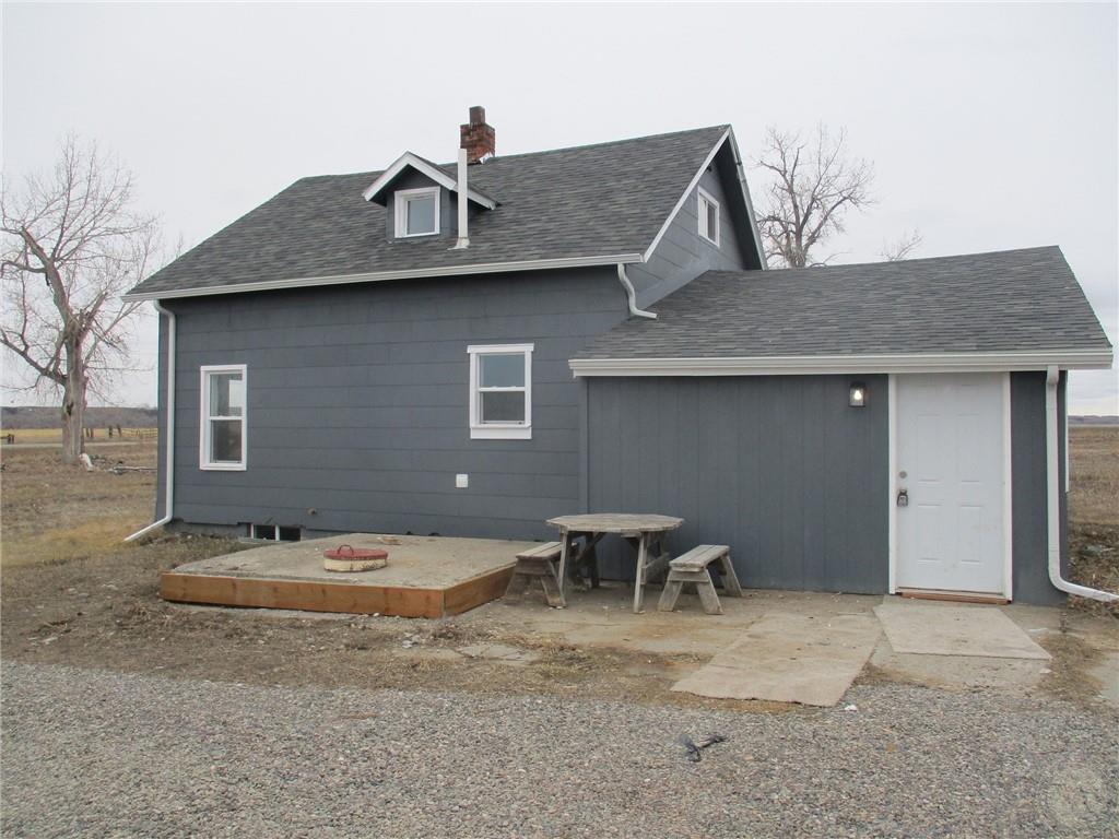 2295 Uffleman Loop Property Photo 6