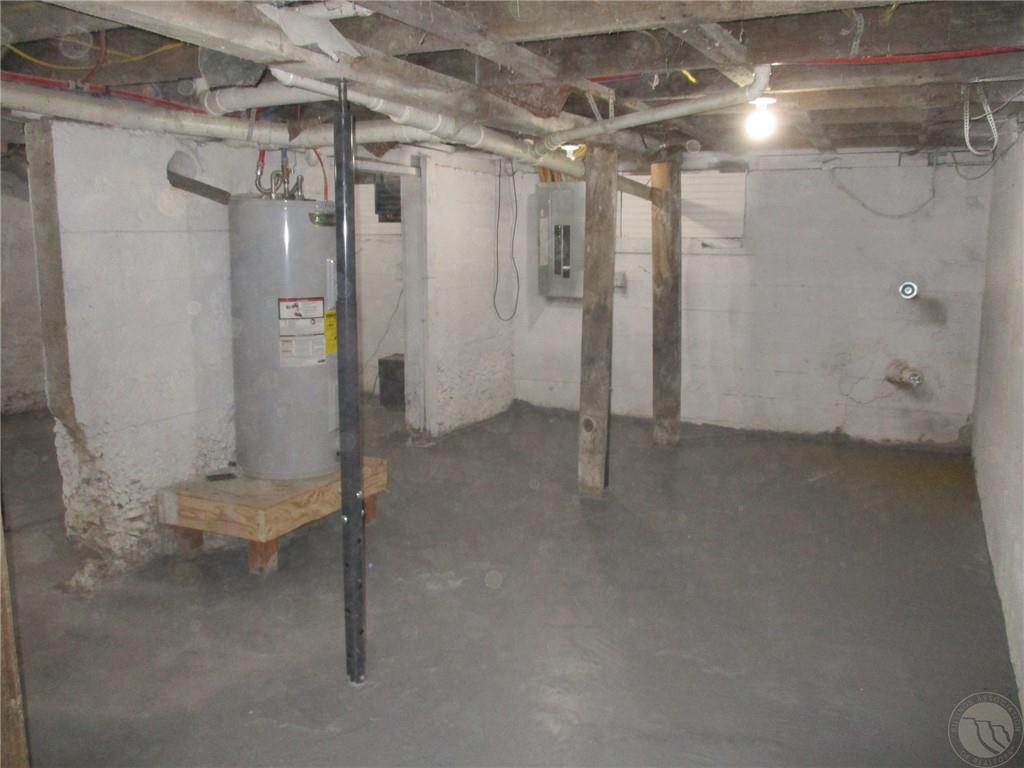 2295 Uffleman Loop Property Photo 18