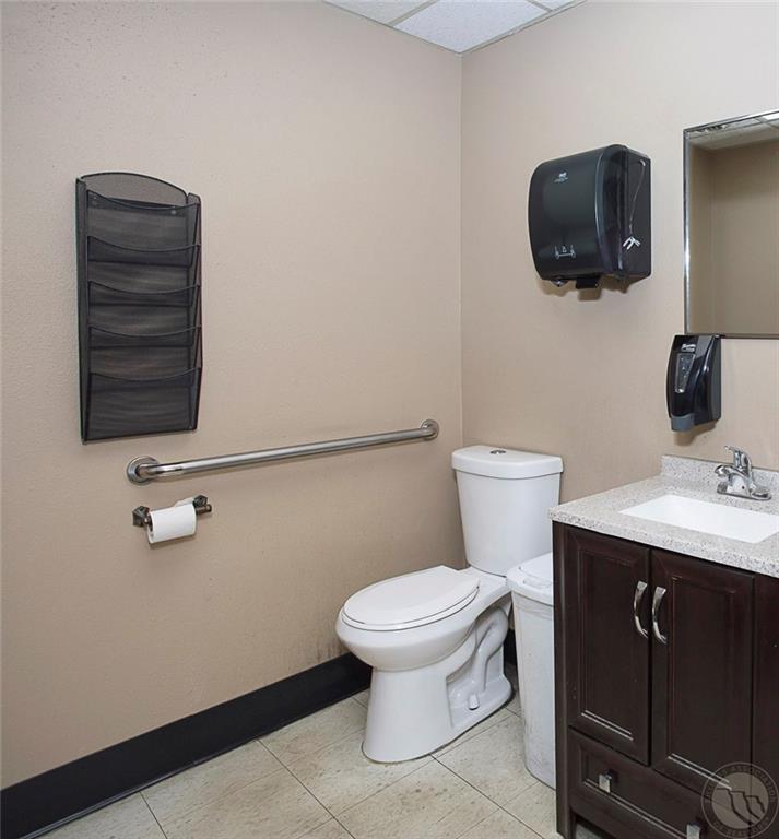 410 Bernard Property Photo 26