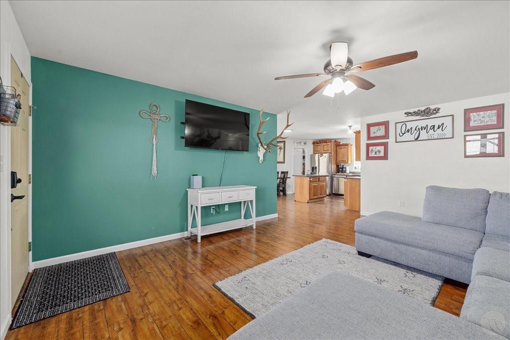 7906 Monad Road Property Photo 3