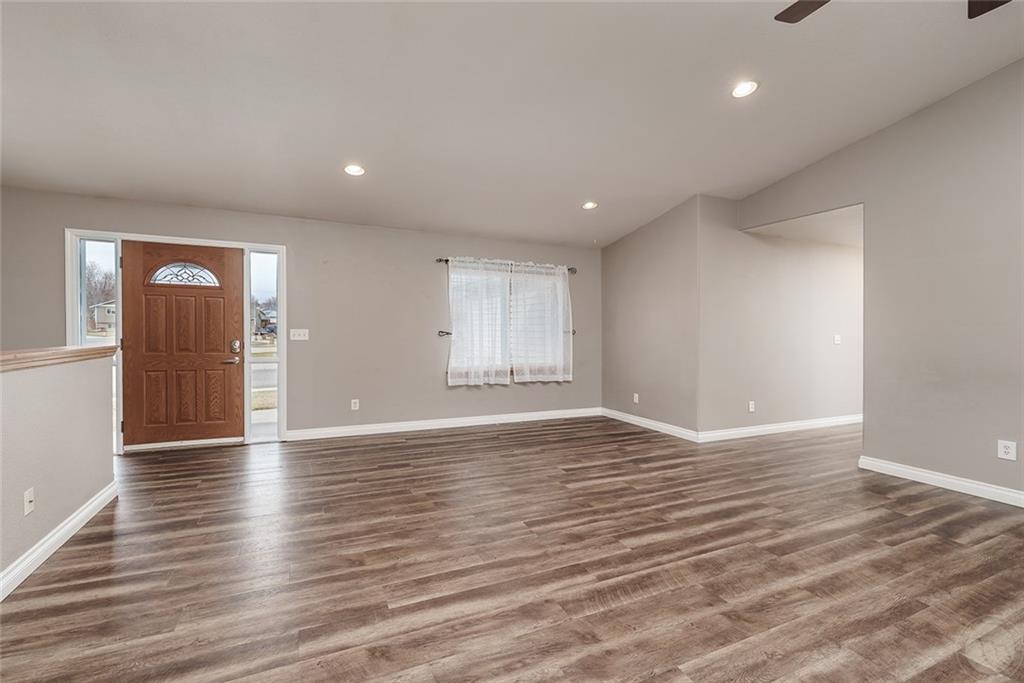 931 Shamrock Lane Property Photo 4