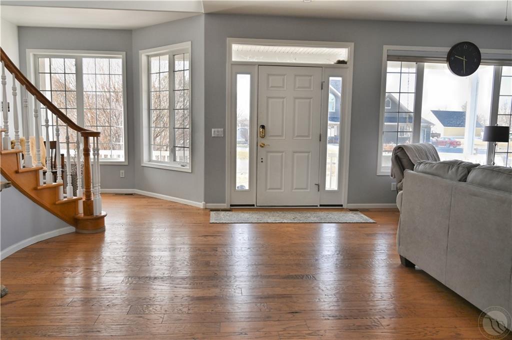 5067 Maple Ridge Circle Property Photo 2