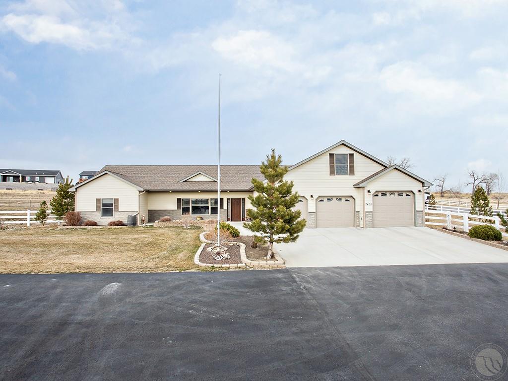 7405 Monad Rd Property Photo 2