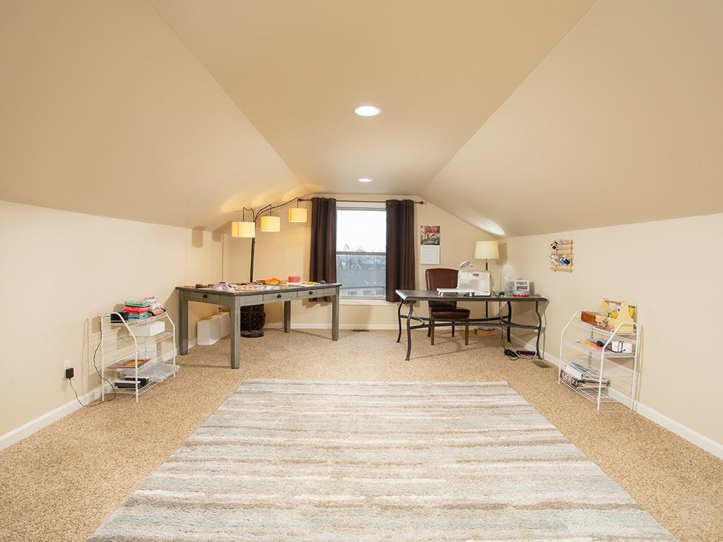 7405 Monad Rd Property Photo 21
