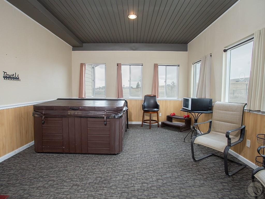 7405 Monad Rd Property Photo 23