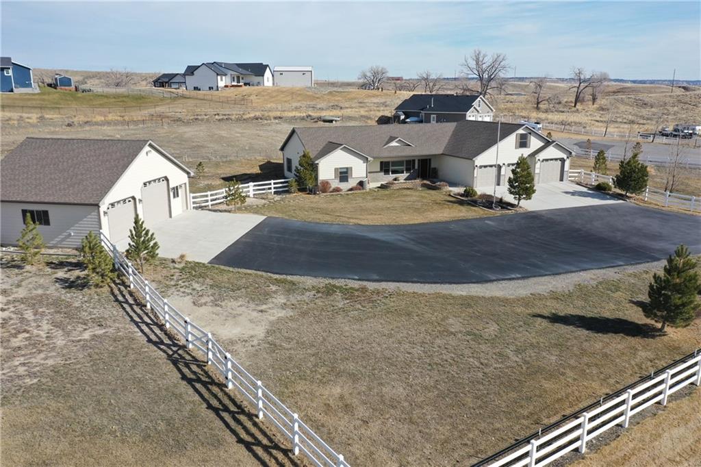 7405 Monad Rd Property Photo 34