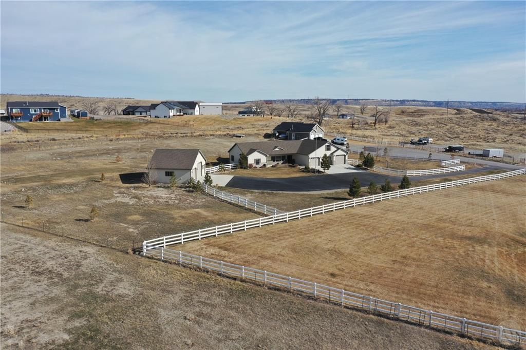7405 Monad Rd Property Photo 35