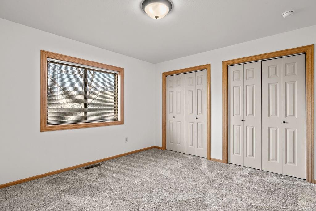 570 Killarney Street Property Photo 10