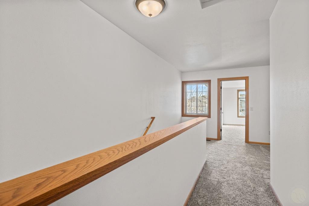570 Killarney Street Property Photo 13