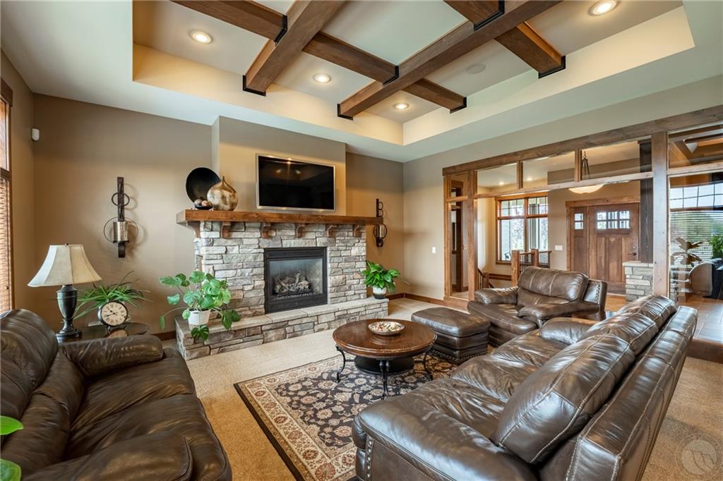 5331 Mule Deer Ct. Property Photo 8