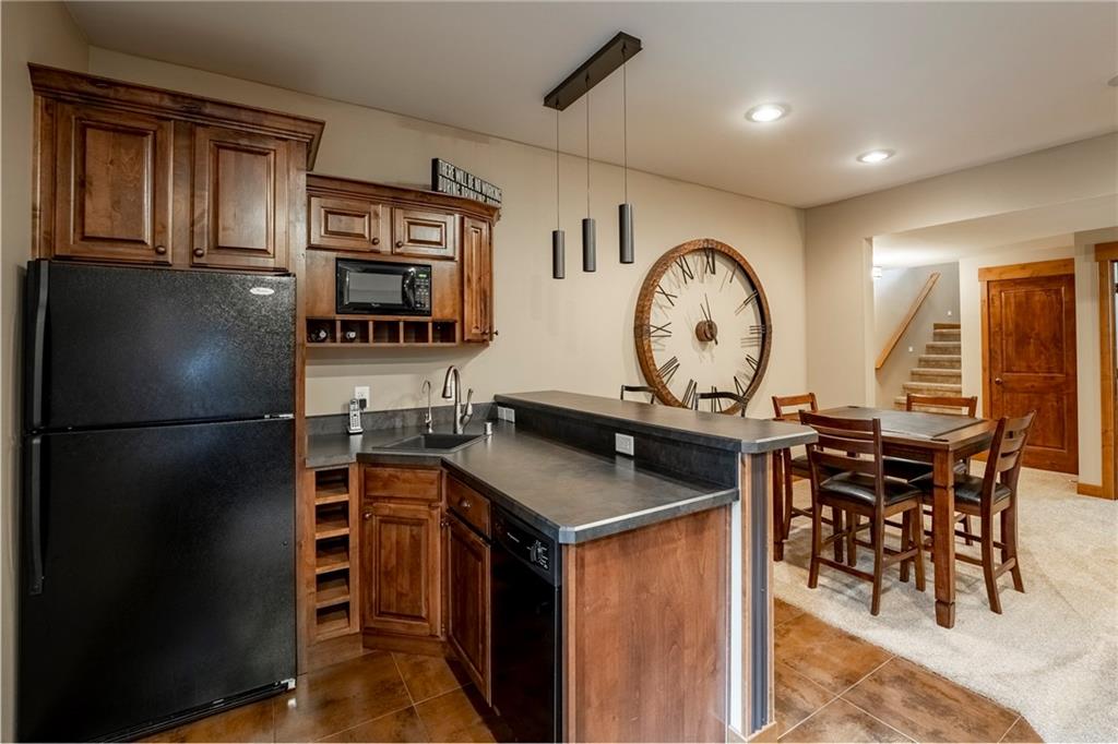 5331 Mule Deer Ct. Property Photo 16