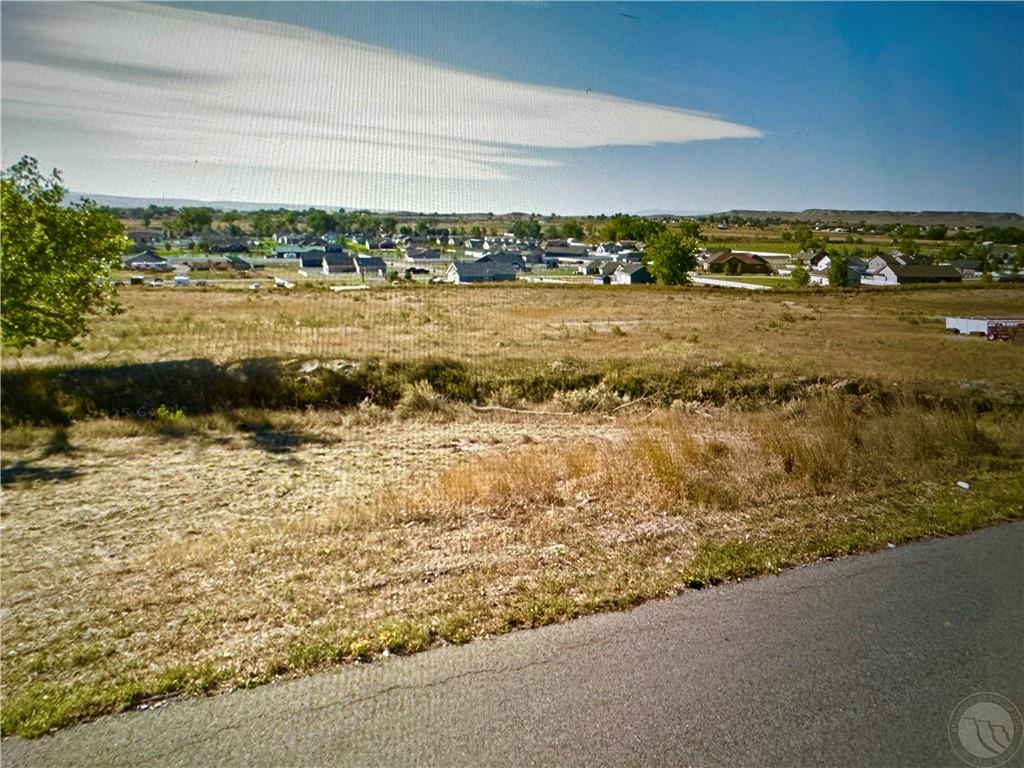 7804 Monad Road Property Photo 4
