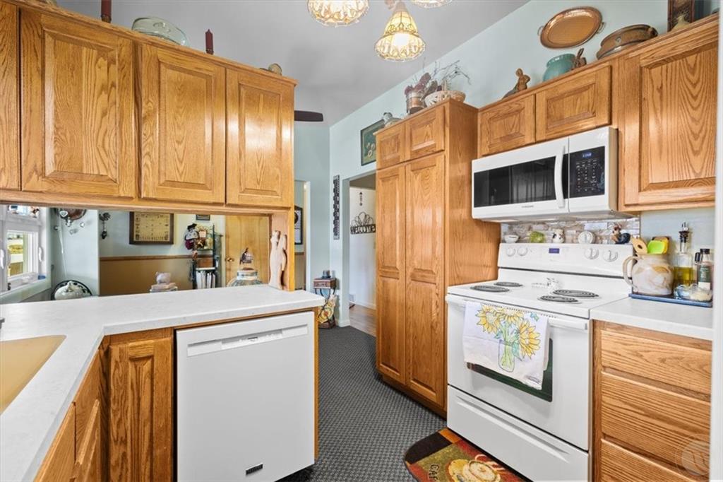 155 Lexington Drive Property Photo 13