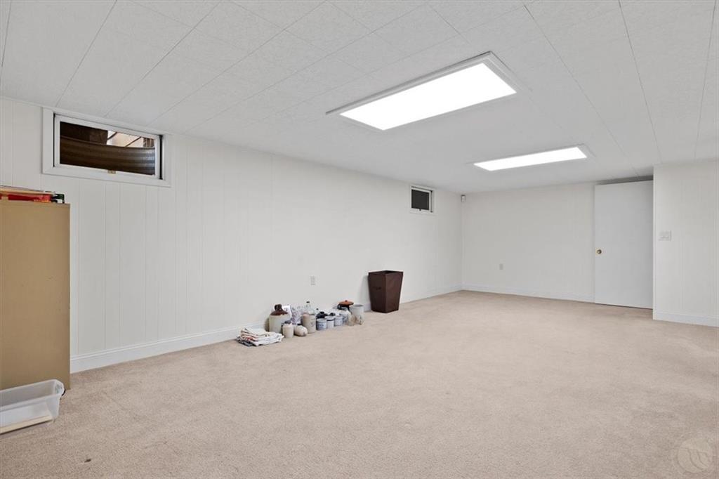 155 Lexington Drive Property Photo 20